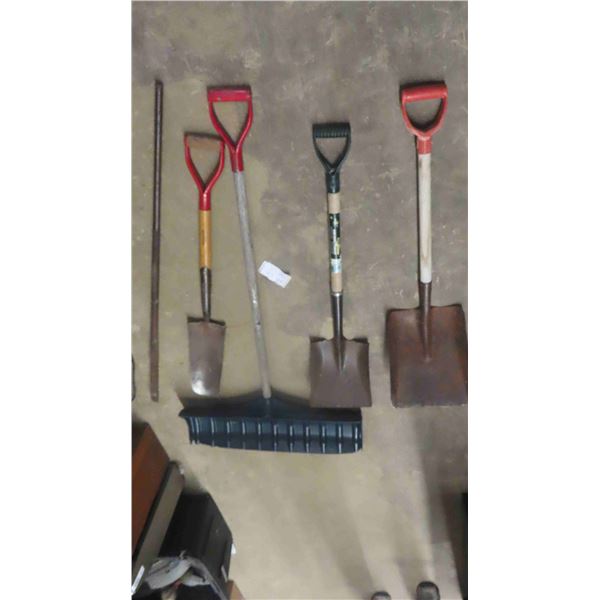 3 Square Shovels , Fencing Bar, Shovel