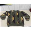 Image 2 : 2 Tundra Sweaters Size Medium