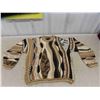 Image 4 : 2 Tundra Sweaters Size Medium