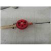 Image 2 : 3 Fishing Rods , 2 Reels , Net & Minnow Pail 