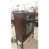 Image 2 : Oak China Cabinet 62'' x 40'' x 17''