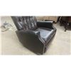 Image 4 : Leather / Leather-Style Reclining Chair 