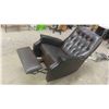 Image 5 : Leather / Leather-Style Reclining Chair 