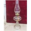 Image 3 : 5 Oil Lamps Complete with Chimneys