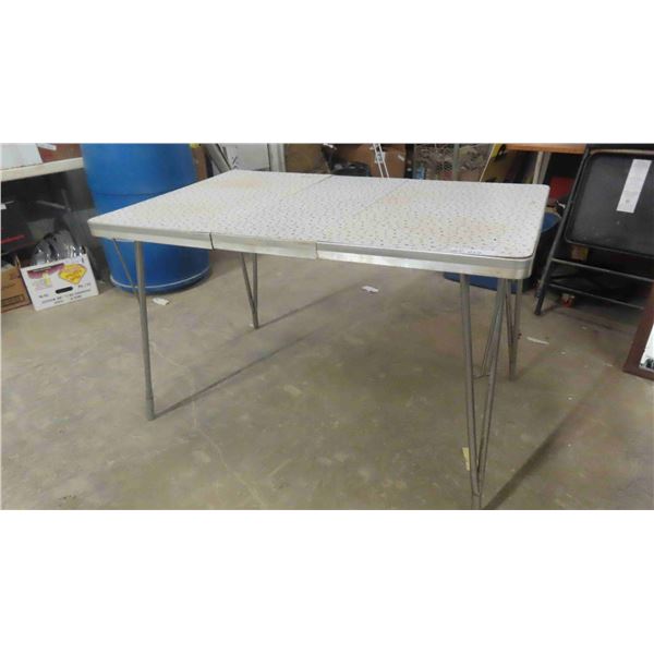 Chrome Leg Retro Table 29'' x 48'' x 30'' 