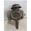 Image 5 : Wood Barrel & Vintage Lantern