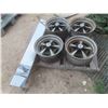 Image 1 : 4 Pontiac Rims - 15 x 7 & Set Of Runniing Boards