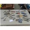 Image 1 : Pliers, Tin Snips, Vise Grips & More