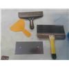 Image 2 : Scrapers, Brushes, Trowels, Knives and More