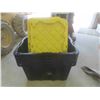 Image 3 : 5 Totes w/ Lids, 102 Litre