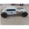Image 9 : NOS 1974 Ford Pinto 1/24 Scale, ERTL Die Cast, Wix Filters ,Metal Hay 