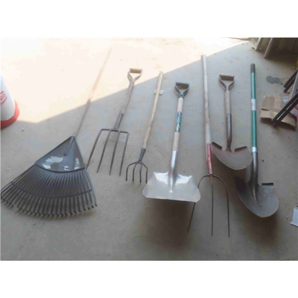 Yard Tools: Shovels, Rake, Pitch Fork & More