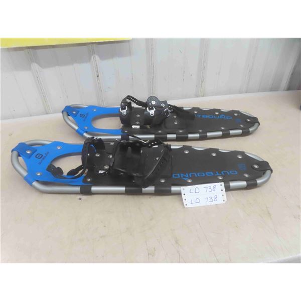 Pair of Snow Shoes Outbound
