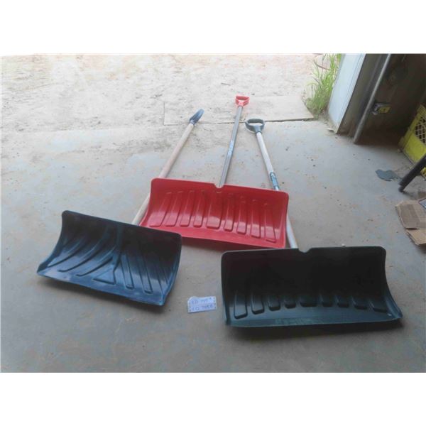 3 Snow Shovels