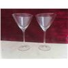 Image 5 : 12 Wine & 4 Martini Glasses