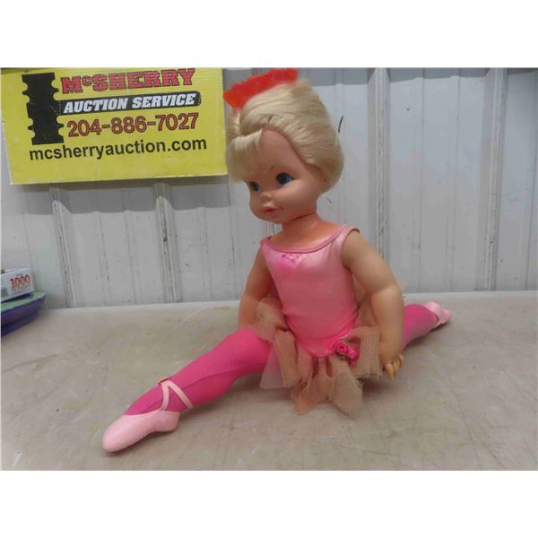 vintage 1968 Mattel DanCorina Doll