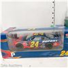 Image 3 : 1:24 | Action Performance | Jeff Gordon 24 | Die Cast Car | Du Pont