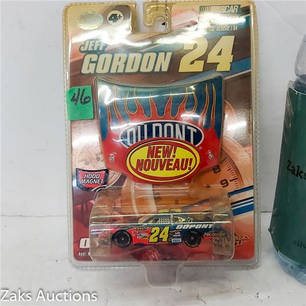 Jeff Gordon | 24 | Hendrick Racing | 1:64 Scale | Die Cast Car