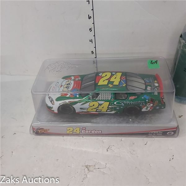 24 Jeff Gordon | Winners Circle | 1:24 Scale | 2006 Jeff Gordon Foundation