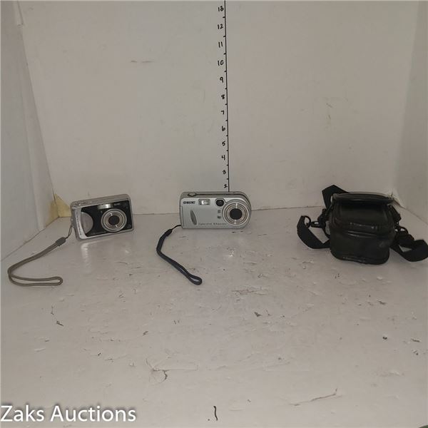 2 Vintage Cameras+  | Digital | Fujifilm | Sony | Sony Walkman