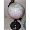 Image 2 : Estate | Lot of 3 Globes