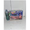 Image 1 : New | Revell | Jeff Gordon 24 | Du Pont 2004 Monte Carlo | Model Kit | 1:24 | Skill 3