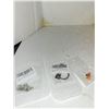Image 8 : Flat of Amazon Items
