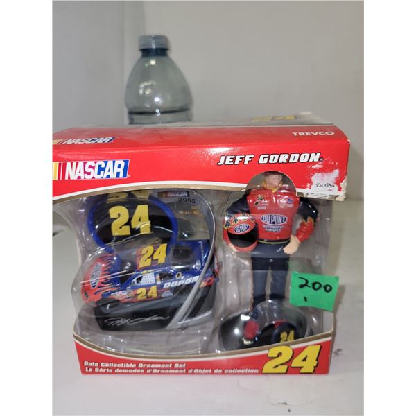 Date Collectible Ornament Set | Jeff Gordon | Nascar