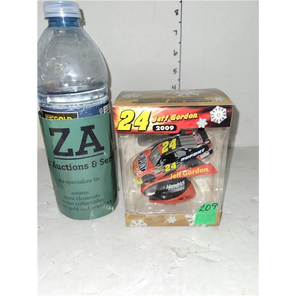 2009 | 24 Jeff Gordon | Collectible Ornament | Trevco