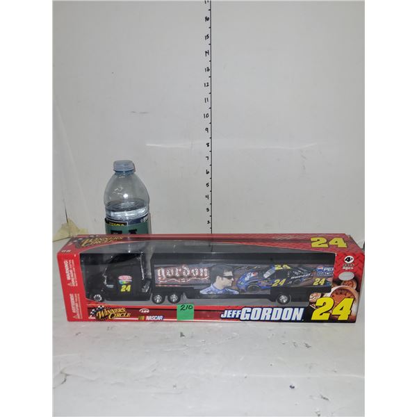 Black | Winners Circle | Jeff Gordon 24 | Trailer Rig | 1:64 Scale