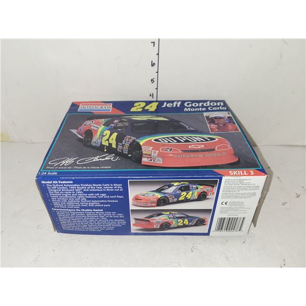 Monograph | 24 Jeff Gordon | Skill 3 | Model Kit