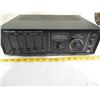 Image 2 : Realistic 100 Watt Amp – Powers Up