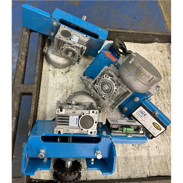 (3) IBLC040 Gear Speed Reducers w/Hytrol #033.090023 High Performance Motor Controllers