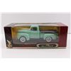 Image 2 : 1:18 Scale Die Cast "Road Signature: 1948 Ford F-1 Pick-up"