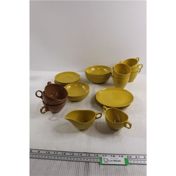 Melmac Dishes and Cups