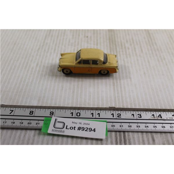 Dinky Toys Sunbeam Rapier Toy Car