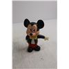 Image 5 : (2) Minnie and (2) Mickey Mouse Figurines