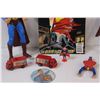 Image 4 : Superman Lot: Comic, Figurines, Cars, Button, Misc