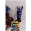 Image 2 : Superman Lot: Novel, Singing Statue, Tiny "Lunch box", Misc