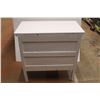 Image 5 : *Painted 3-Drawer Wooden Dresser - 18" x 32" x 32" H