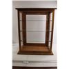 Image 1 : *Oak Tabletop Showcase with Lock and Key - 22" x 13" x 27" H