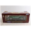 Image 3 : Road Legends 1937 Ford Convertible Die Cast - 1/18