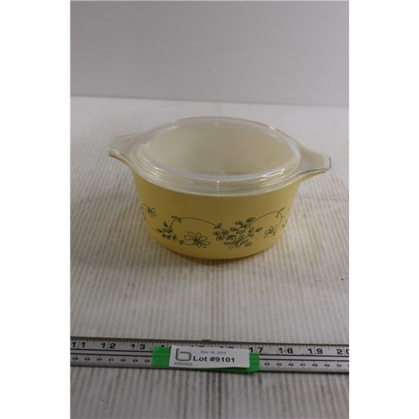 Shenandoah Pyrex Casserole Dish With Lid