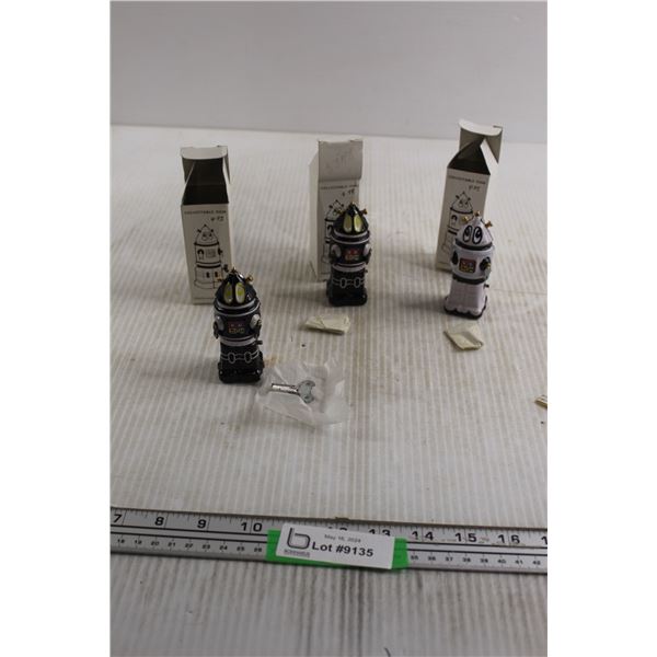 (3) Collectible Wind Up Tin Robots - Works