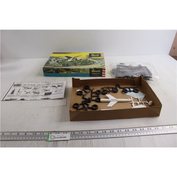 Revell Lacosse Missile with Mobile Launcher Model Kit