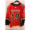 Image 4 : *Matthew Tkachuk Calgary Flames Hockey Jersey - Size 54