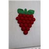 Image 4 : (3) Vintage Raspberry Crochet Trivets