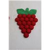 Image 4 : (3) Vintage Raspberry Crochet Trivets
