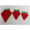 Image 5 : (3) Vintage Raspberry Crochet Trivets