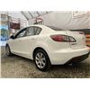 Image 20 : D5 -- 2010 MAZDA 3 ,White, 201,344KMS